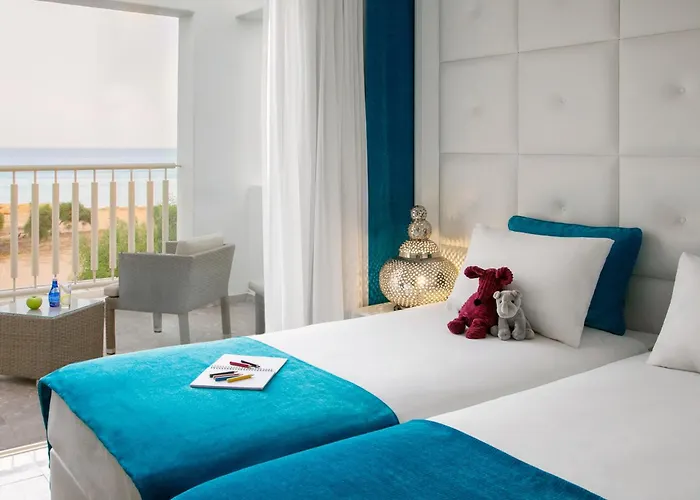 Althea Kalamies Luxury Vila *