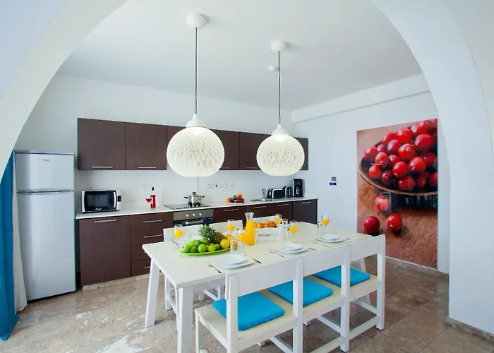 Althea Kalamies Luxury Vila