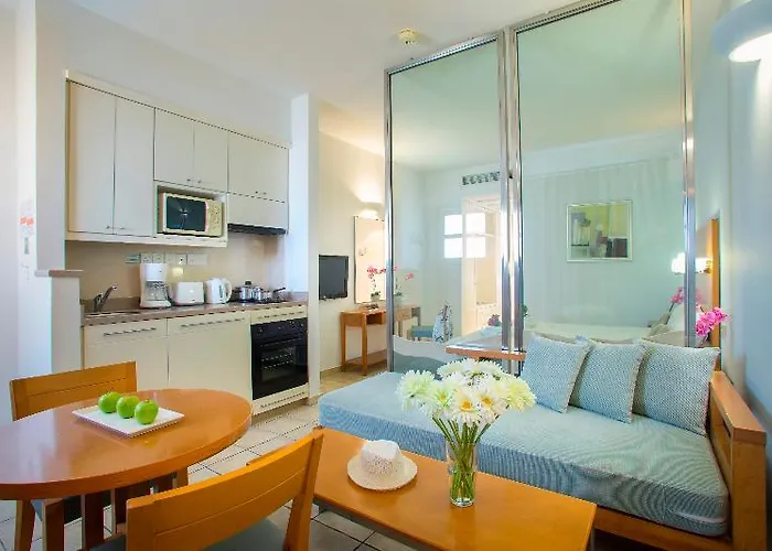 Althea Kalamies Luxury * プロタラス